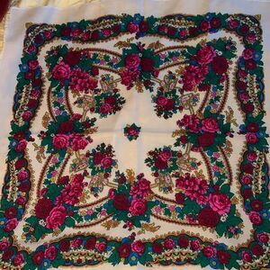 NWOT Vintage Russian Wool Off White Multicolor Rose Floral 27" Scarf Shawl